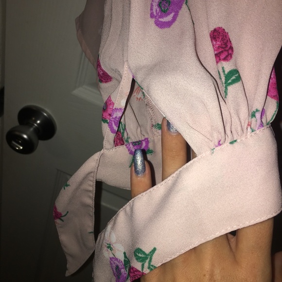 Express Slim Fit Portofino Shirt with Tie Sleeves - Picture 5 of 7